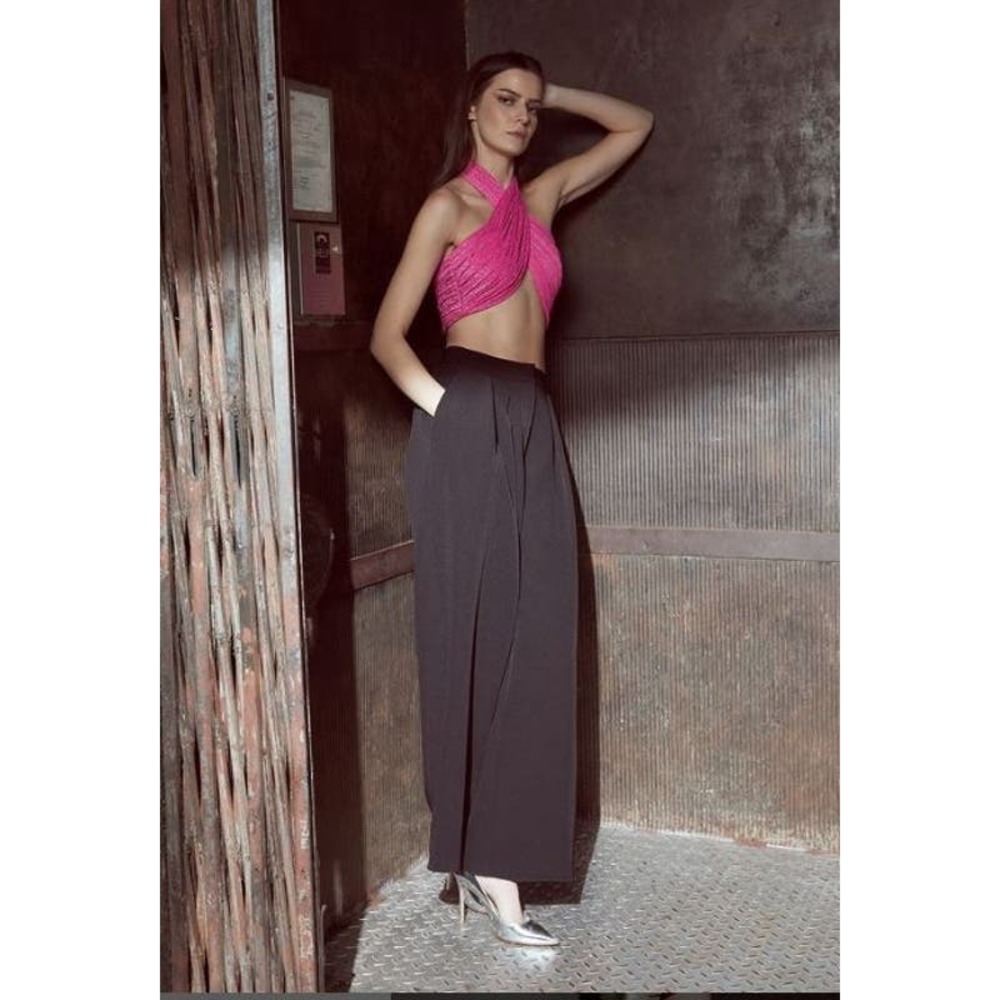 LVB. Women's Lurex Jersey Criss Cross Halter top Hot Pink 2 NWT 298